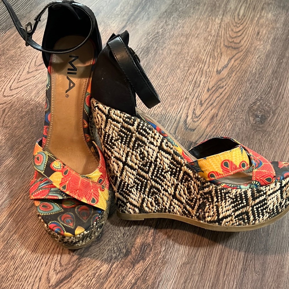 Platform Mia Shoes